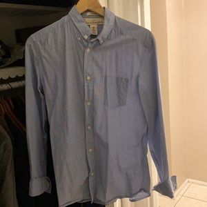 Small casual blue button